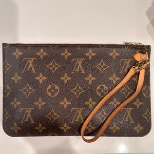 AUTHENTIC LOUIS VUITTON NEVERFULL MM POCHETTE